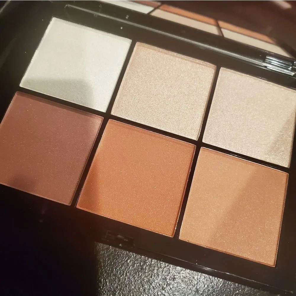 Doucce Face & Contour Palette